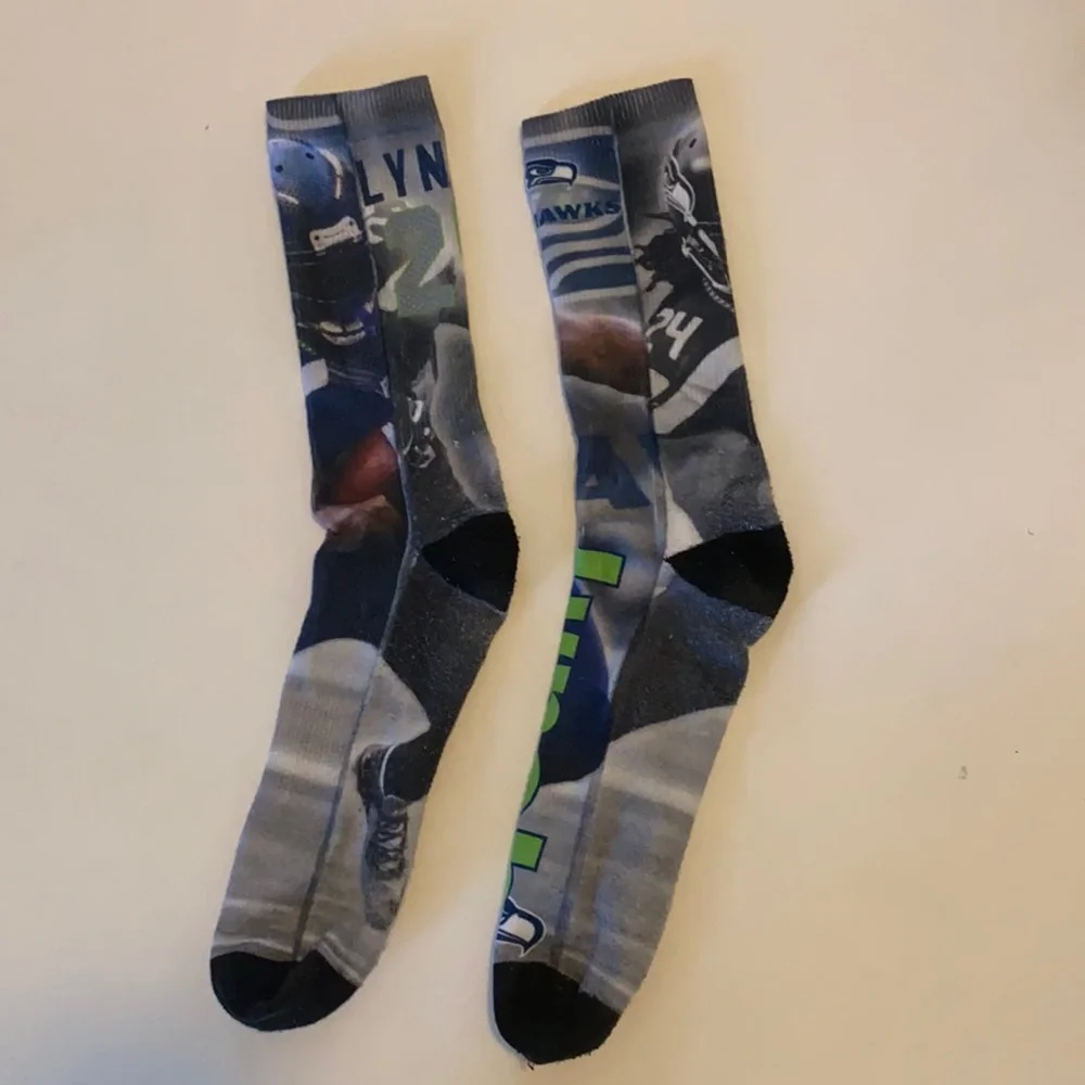 STANCE Seahawks Lynch Football Socks L Large $25 GUC